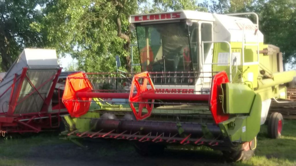 Oldtimer-Mähdrescher des Typs CLAAS Dominator 78 S, Neumaschine in Белз (Bild 4)