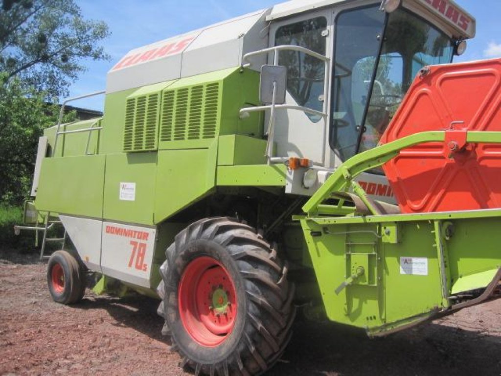 Oldtimer-Mähdrescher des Typs CLAAS Dominator 78 S, Neumaschine in Белз (Bild 9)