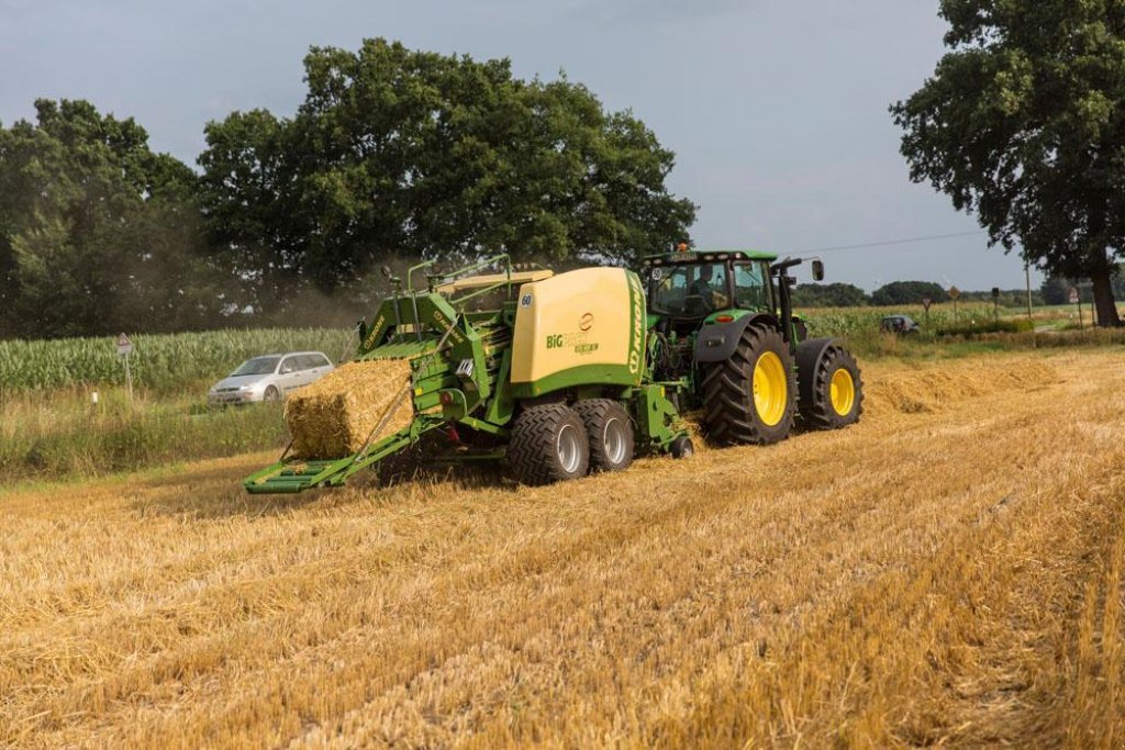 Hochdruckpresse des Typs Krone BiG Pack 1270 XC, Gebrauchtmaschine in Київ (Bild 1)