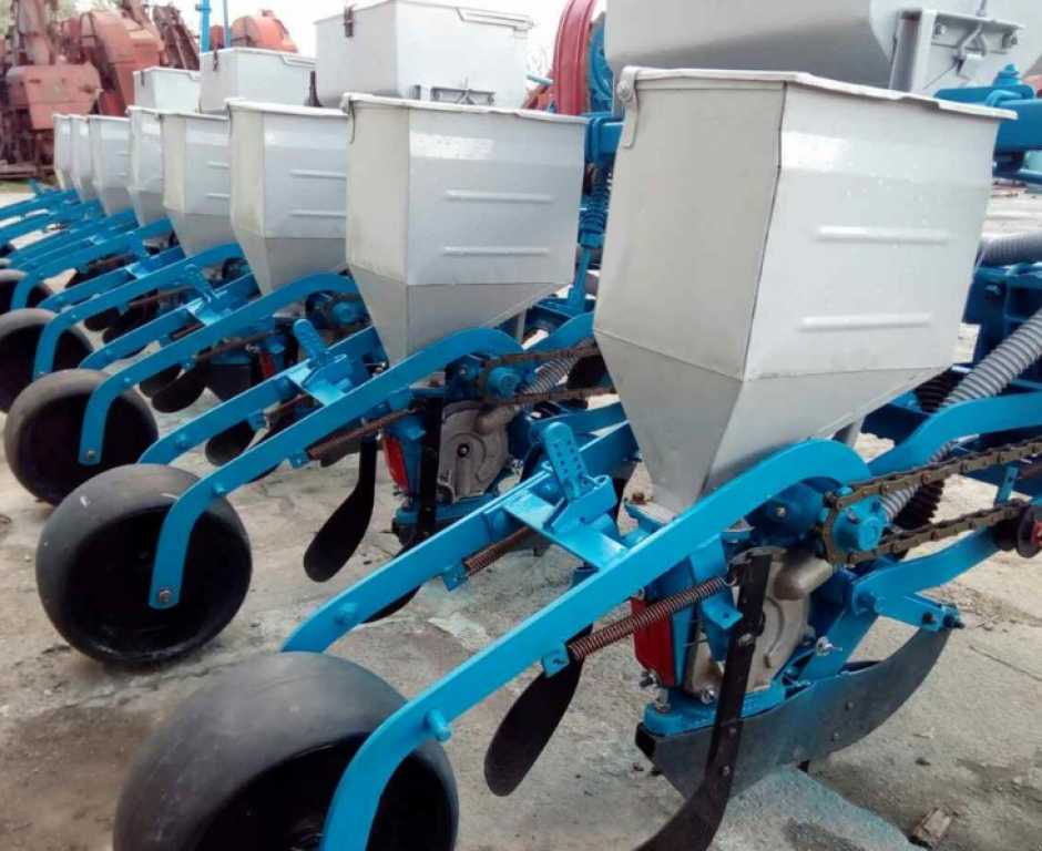 Sämaschine des Typs CHERVONA ZIRKA СУПН-8,  in Новий Буг (Bild 2)