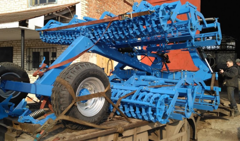 Kartoffelpflegetechnik des Typs Lemken K 450 GFS,  in Калинівка (Bild 3)