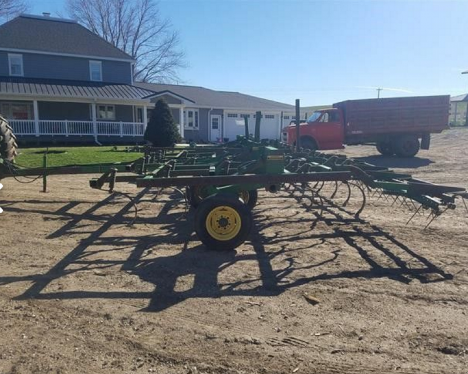 Kartoffelpflegetechnik des Typs John Deere 960,  in Калинівка (Bild 2)