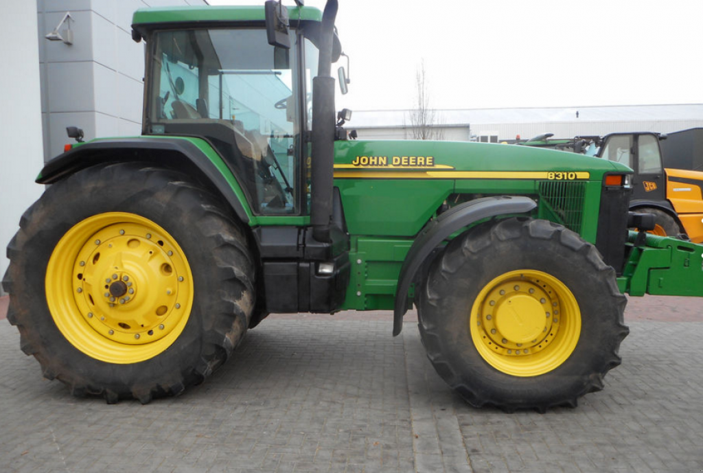 Oldtimer-Traktor des Typs John Deere 8310, Neumaschine in Хмельницький (Bild 7)