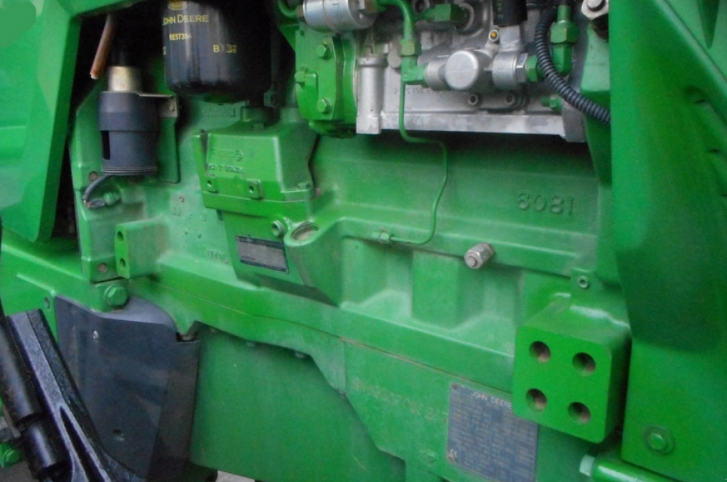 Oldtimer-Traktor des Typs John Deere 8310, Neumaschine in Хмельницький (Bild 9)