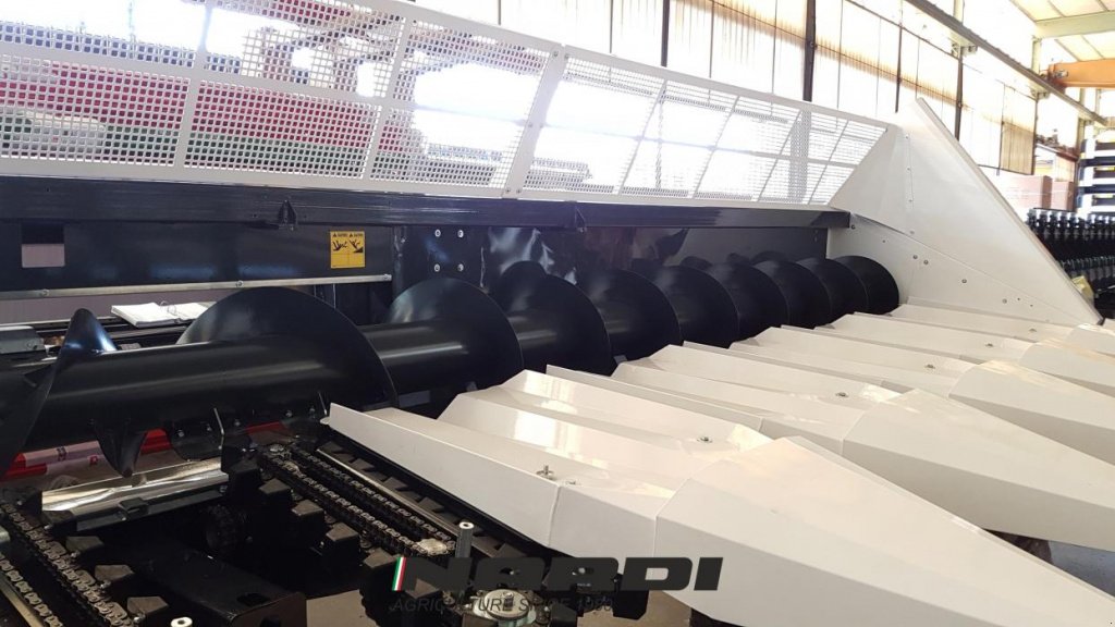 Sonnenblumenschneidwerk des Typs Nardi SunStorm,  in Хмельницький (Bild 8)