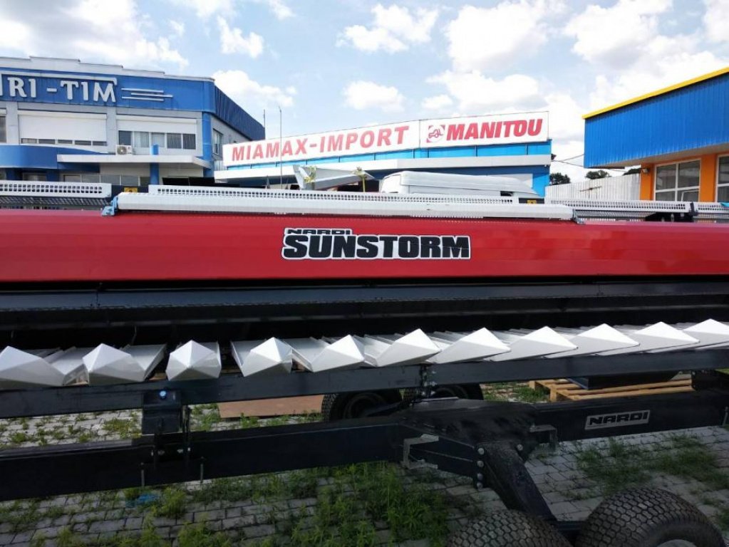 Sonnenblumenschneidwerk des Typs Nardi SunStorm,  in Хмельницький (Bild 2)