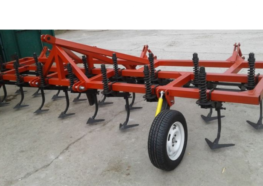 Kartoffelpflegetechnik des Typs CHERVONA ZIRKA КПС-4,  in Дніпропетровськ (Bild 3)