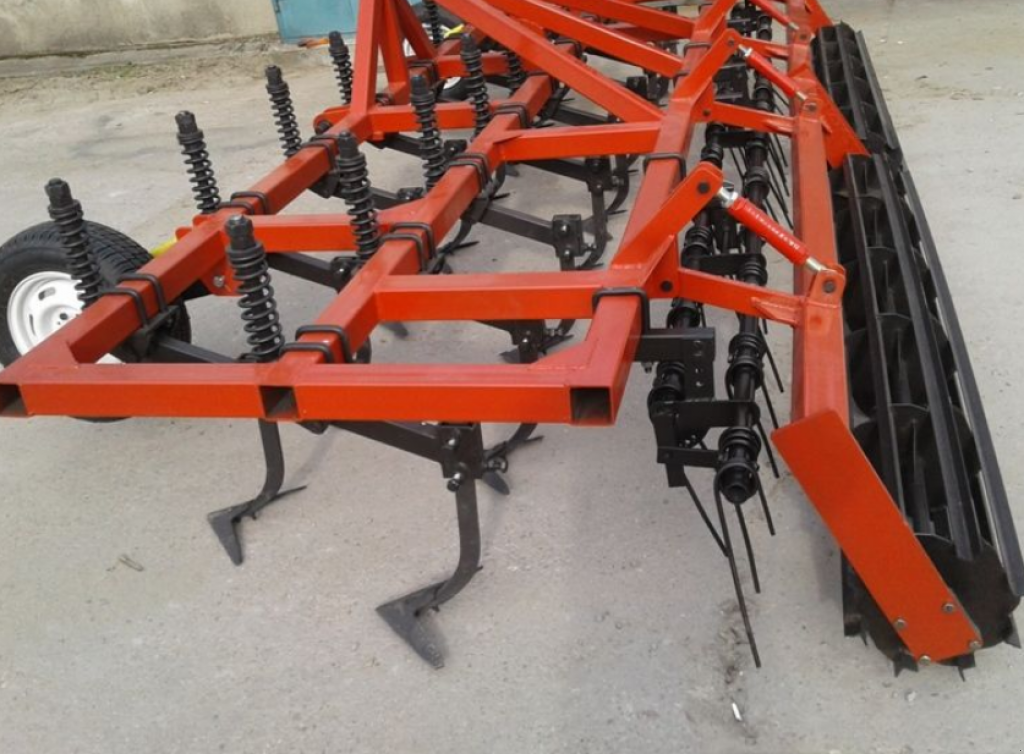 Kartoffelpflegetechnik des Typs CHERVONA ZIRKA КПС-4,  in Дніпропетровськ (Bild 7)