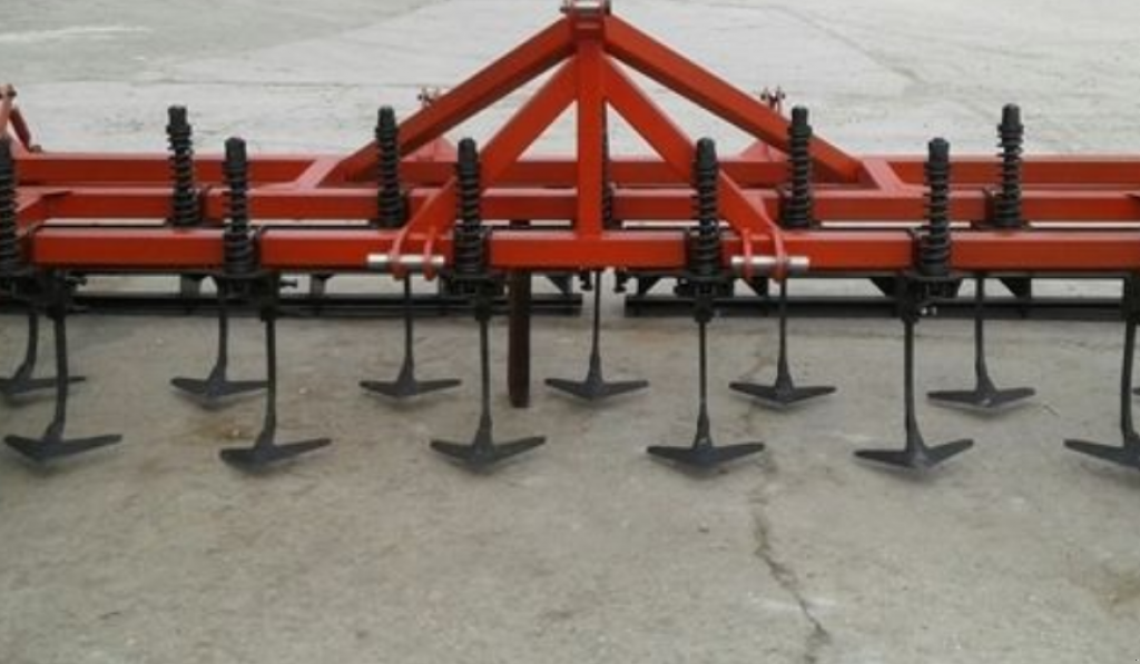 Kartoffelpflegetechnik des Typs CHERVONA ZIRKA КПС-4,  in Дніпропетровськ (Bild 1)