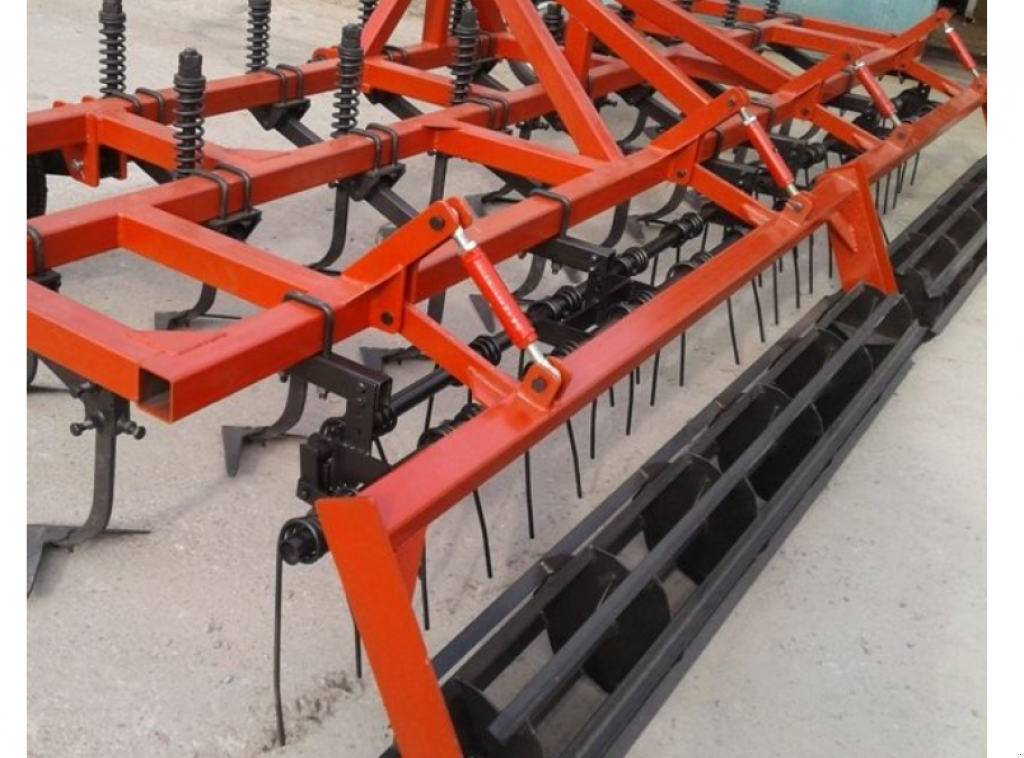 Kartoffelpflegetechnik des Typs CHERVONA ZIRKA КПС-4,  in Дніпропетровськ (Bild 6)