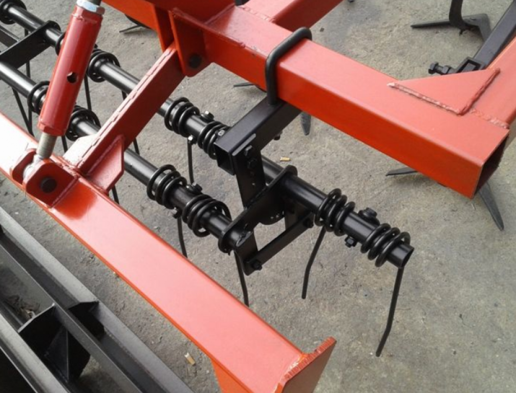 Kartoffelpflegetechnik des Typs CHERVONA ZIRKA КПС-4,  in Дніпропетровськ (Bild 5)