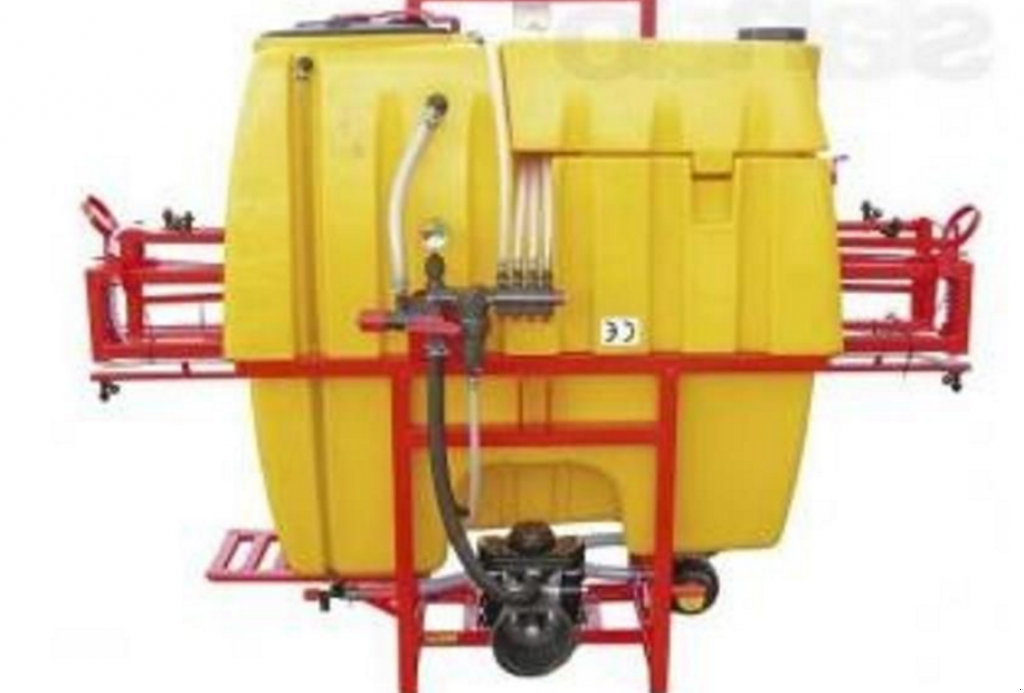 Anbauspritze des Typs Valmet OP-800,  in Дніпропетровськ (Bild 1)