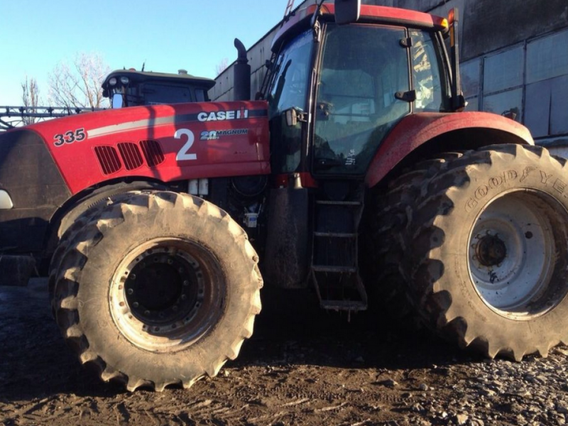 Oldtimer-Traktor des Typs Case IH MX 335, Neumaschine in Любар (Bild 1)
