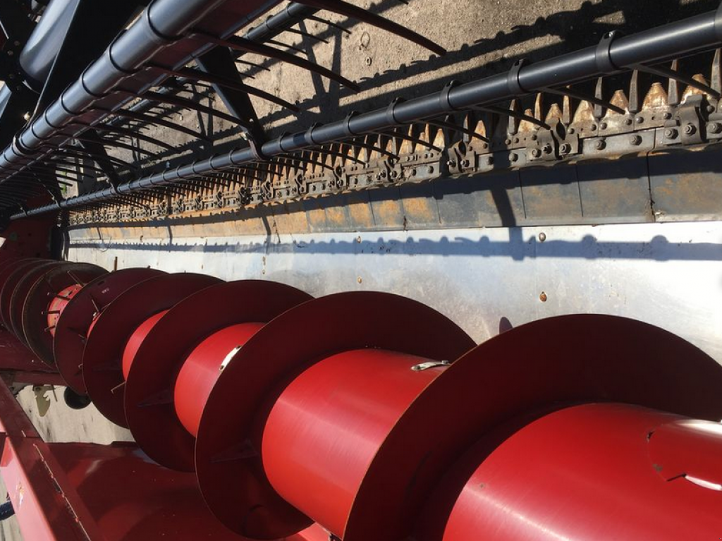 Schneidwerk des Typs Case IH 2020-7,  in Любар (Bild 6)