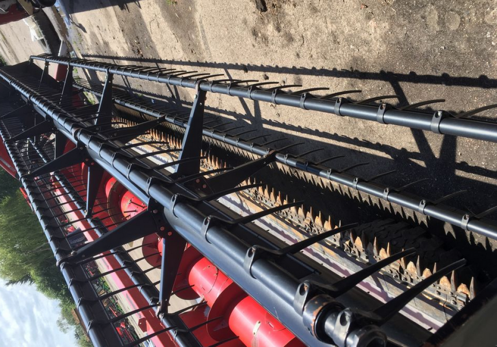 Schneidwerk des Typs Case IH 2020-7,  in Любар (Bild 7)