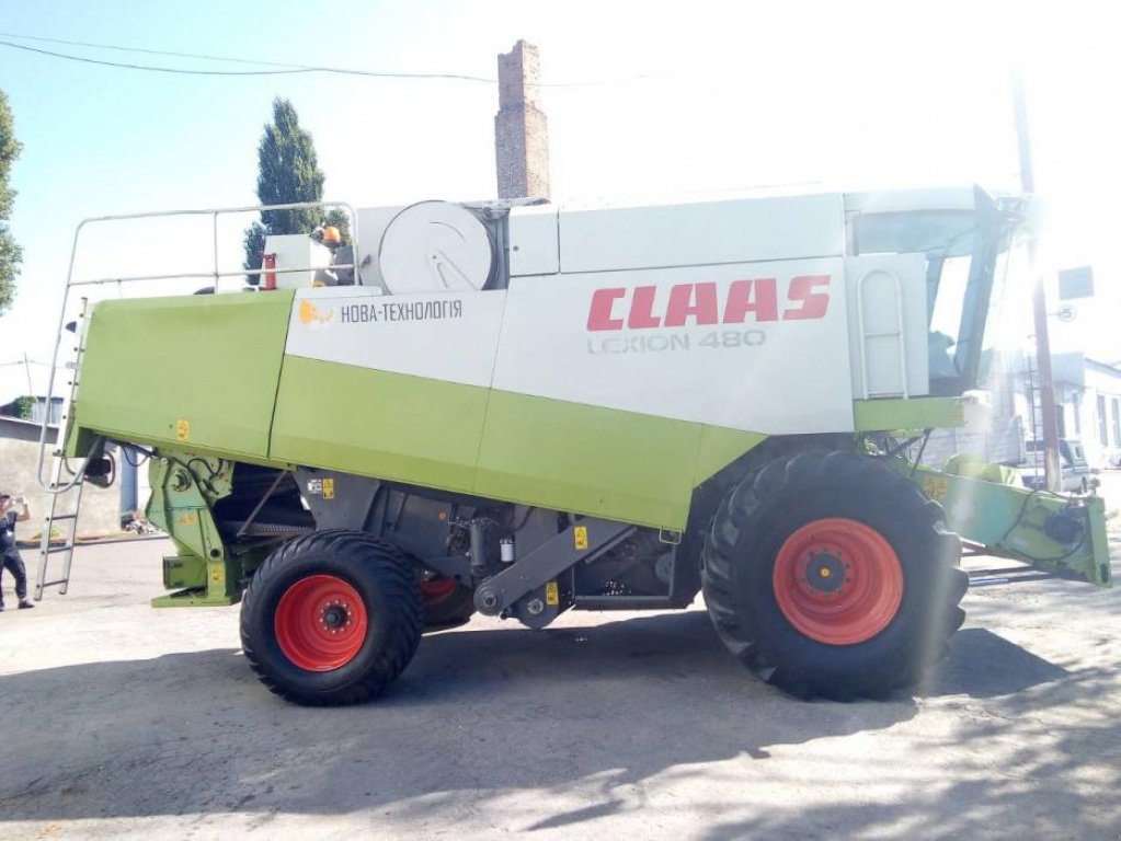 Oldtimer-Mähdrescher des Typs CLAAS Lexion 480 Evolution, Neumaschine in Житомир (Bild 3)