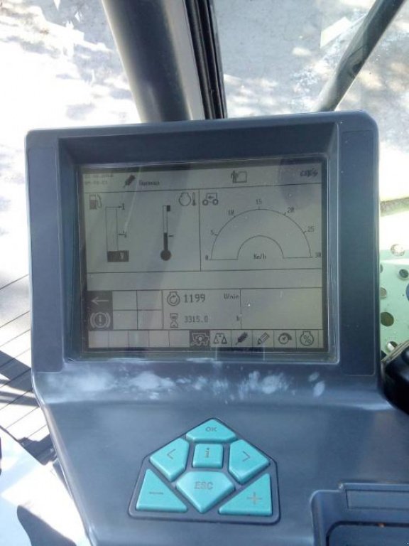 Oldtimer-Mähdrescher des Typs CLAAS Lexion 480 Evolution, Neumaschine in Житомир (Bild 8)