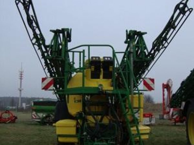 Weinbauspritze des Typs John Deere 840,  in Житомир (Bild 1)