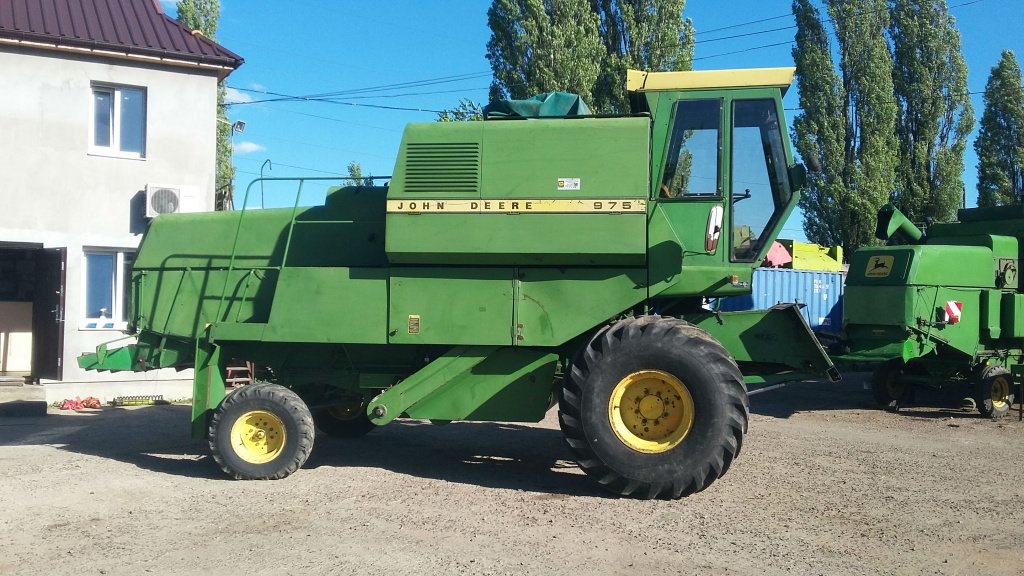 Oldtimer-Mähdrescher des Typs John Deere 975, Neumaschine in Не обрано (Bild 6)