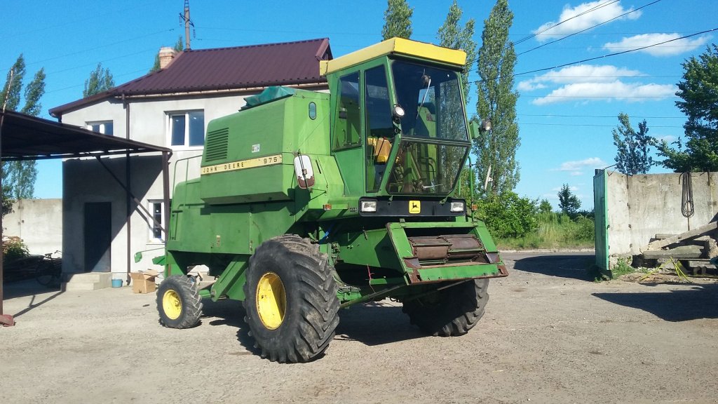 Oldtimer-Mähdrescher des Typs John Deere 975, Neumaschine in Не обрано (Bild 2)