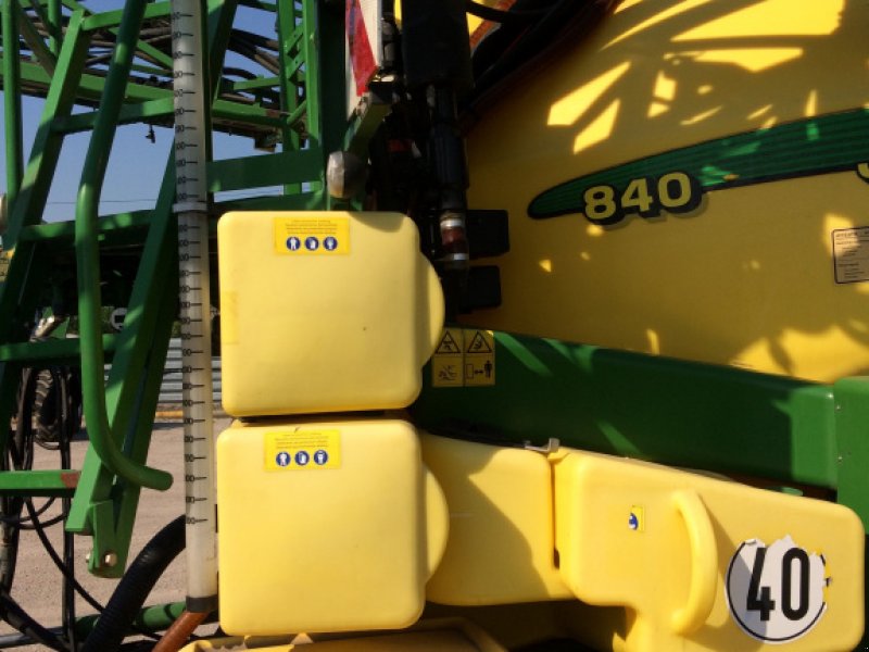 Weinbauspritze des Typs John Deere 840,  in Дніпропетровськ (Bild 1)