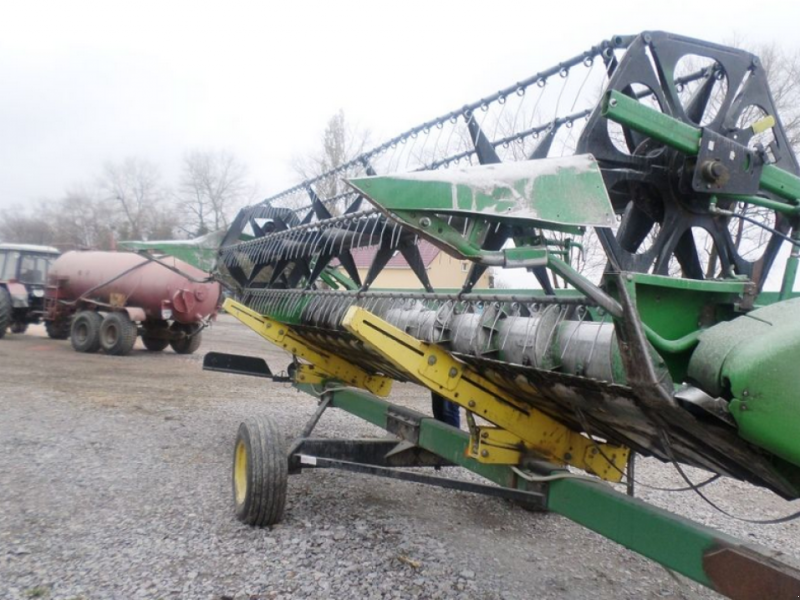 Schneidwerk des Typs John Deere 622R,  in Київ (Bild 1)