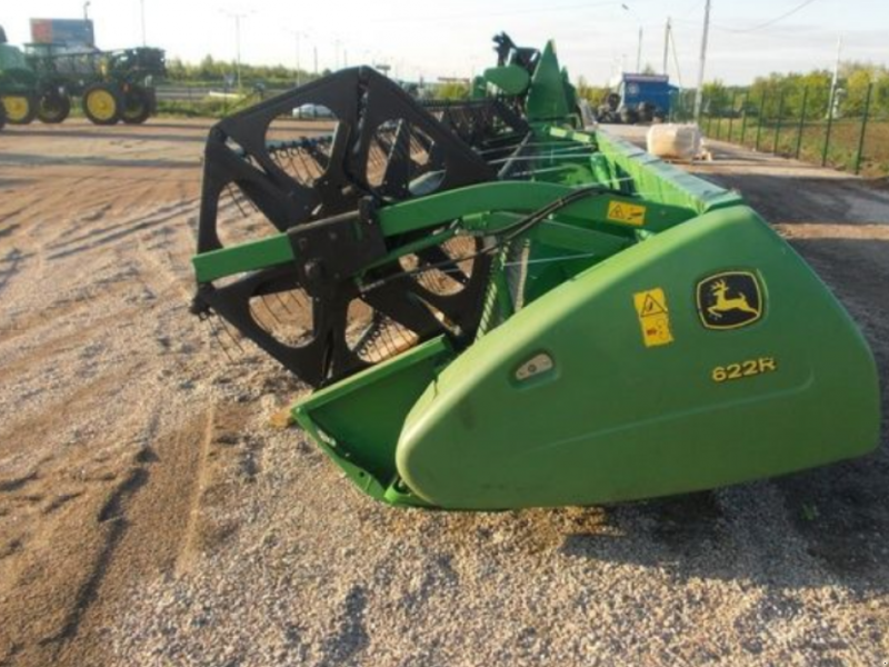 Schneidwerk des Typs John Deere 622R,  in Київ (Bild 1)