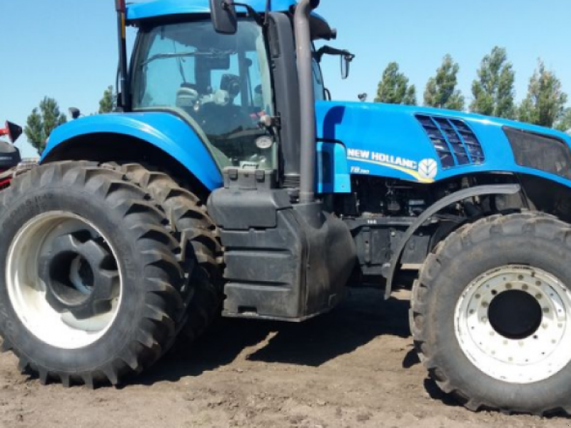 Oldtimer-Traktor des Typs New Holland T9.390, Neumaschine in Запоріжжя (Bild 1)