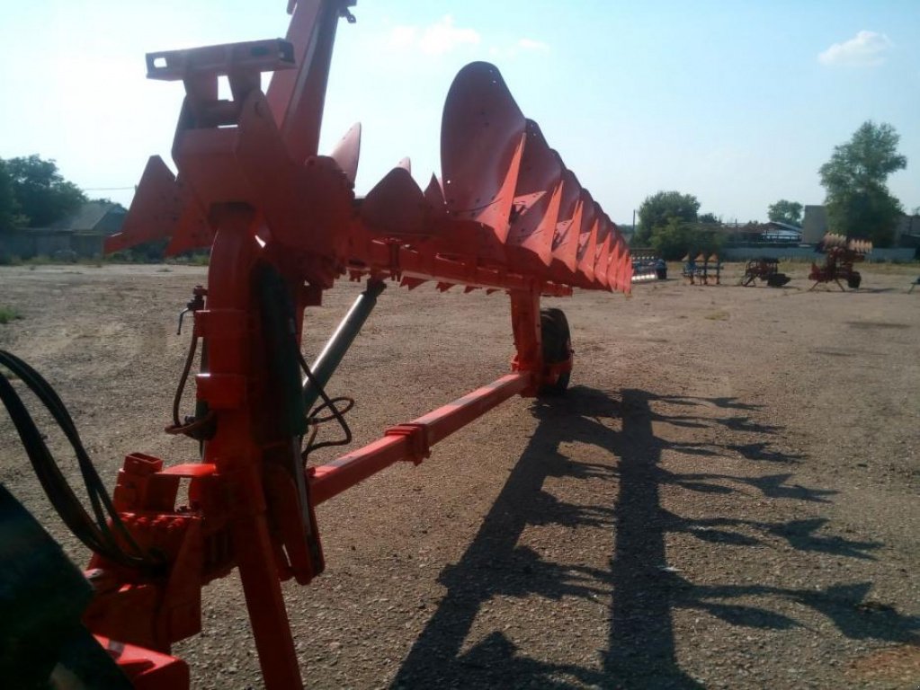 Scheibenpflug des Typs Kverneland PS 100,  in Маріуполь (Bild 1)