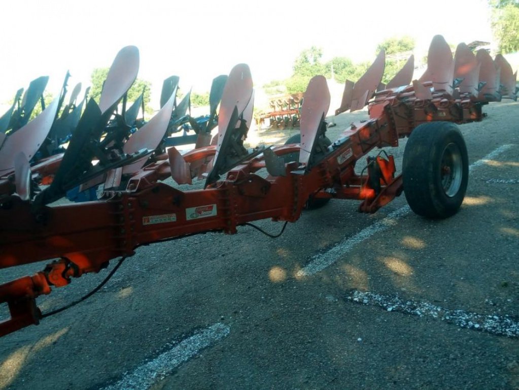 Scheibenpflug des Typs Gregoire-Besson SPSF 9,  in Маріуполь (Bild 7)