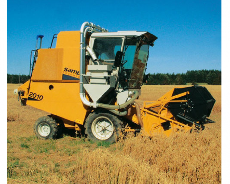 Oldtimer-Mähdrescher des Typs Sampo SR 2010, Neumaschine in Київ (Bild 4)