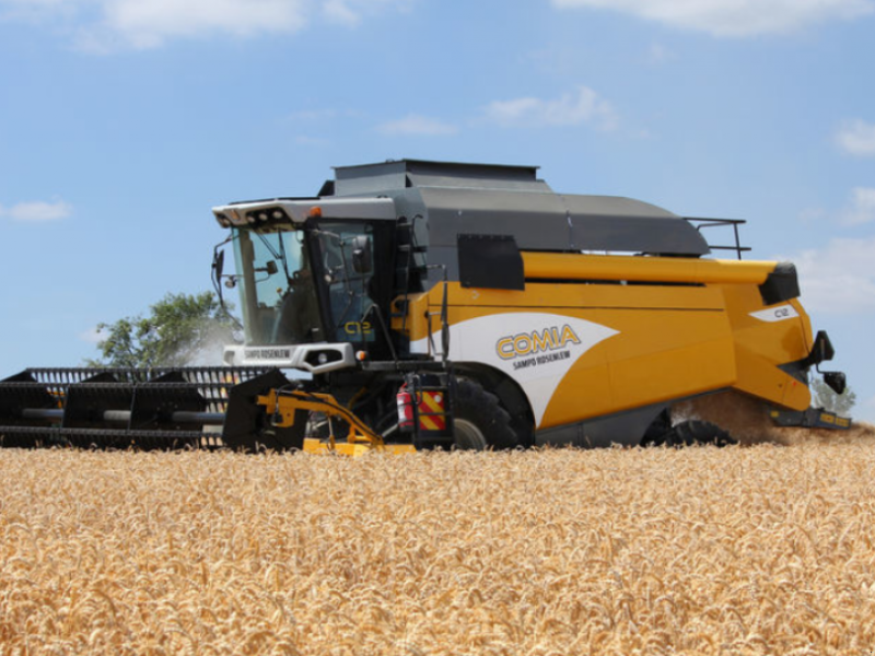 Oldtimer-Mähdrescher des Typs Sampo Comia C12, Neumaschine in Київ (Bild 1)