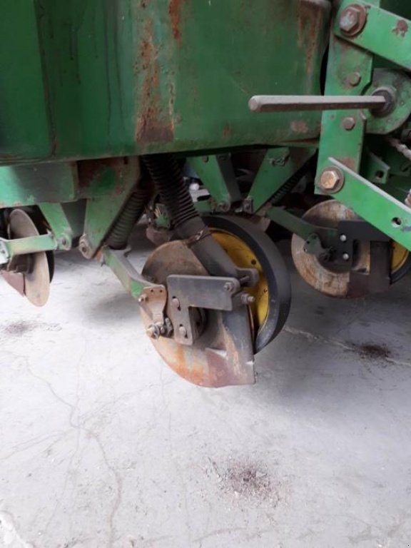 Direktsaatmaschine des Typs John Deere 7000,  in Харків (Bild 7)