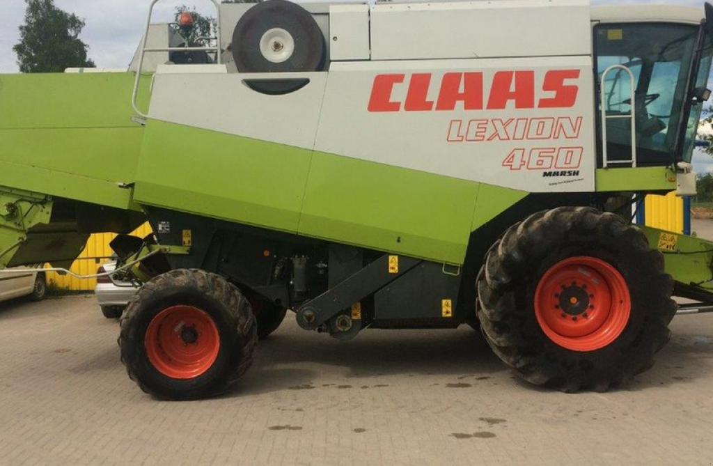 Oldtimer-Mähdrescher des Typs CLAAS Lexion 460, Neumaschine in Київ (Bild 5)
