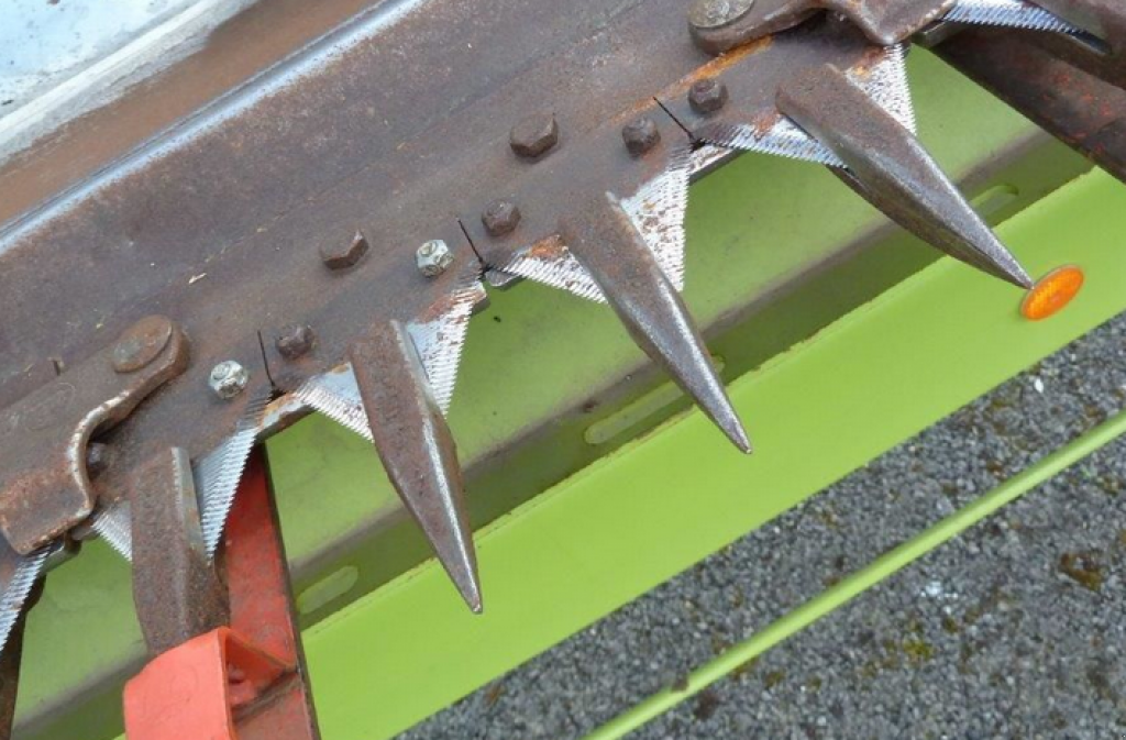 Oldtimer-Mähdrescher des Typs CLAAS Lexion 580 Terra Trac, Neumaschine in Київ (Bild 10)