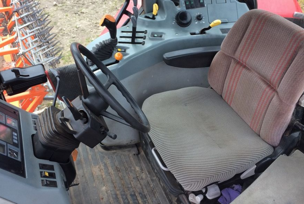 Oldtimer-Traktor des Typs Case IH MX 170, Neumaschine in Київ (Bild 2)