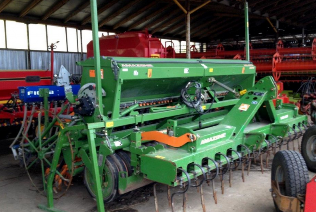 Direktsaatmaschine des Typs Amazone AD-403,  in Київ (Bild 1)