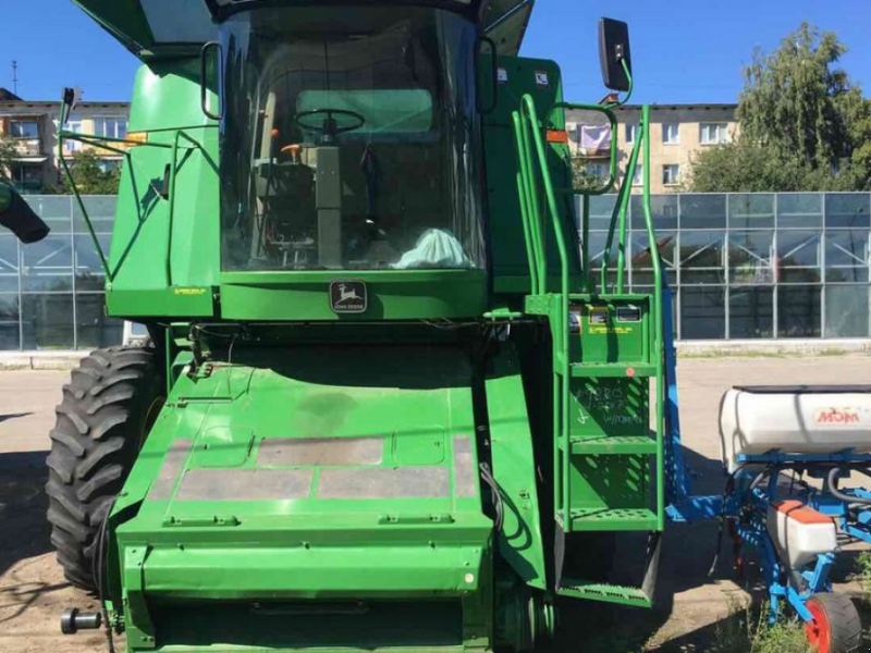 Oldtimer-Mähdrescher des Typs John Deere 9600, Neumaschine in Полтава (Bild 1)