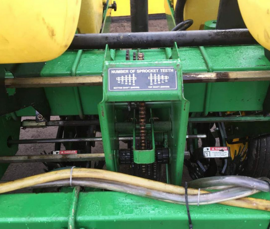 Gareeggenfelder des Typs John Deere 7200,  in Полтава (Bild 1)