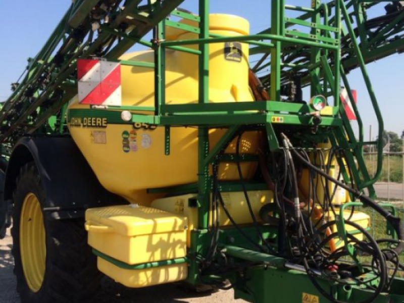 Weinbauspritze des Typs John Deere 840,  in Дніпропетровськ (Bild 1)