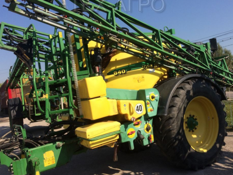 Weinbauspritze des Typs John Deere 840,  in Дніпропетровськ (Bild 1)