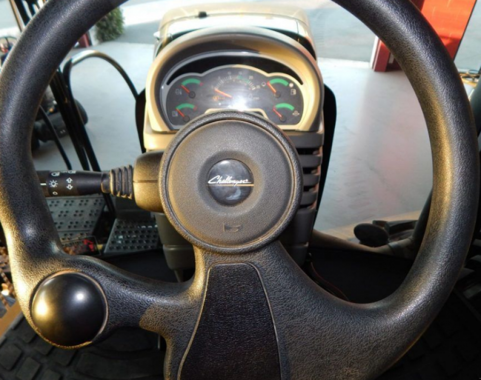 Raupentraktor des Typs CHALLENGER MT765B, Neumaschine in Дніпропетровськ (Bild 4)