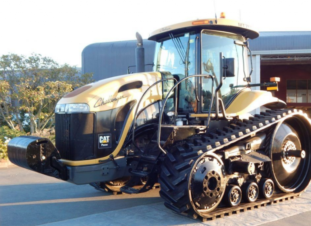 Raupentraktor des Typs CHALLENGER MT765B, Neumaschine in Дніпропетровськ (Bild 1)