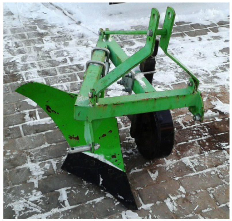 Scheibenpflug des Typs BOMET 1/25,  in Глеваха (Bild 1)