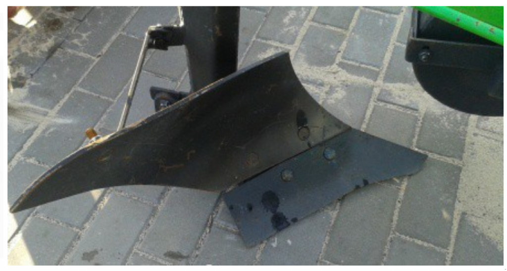 Scheibenpflug des Typs BOMET 2/20,  in Глеваха (Bild 2)