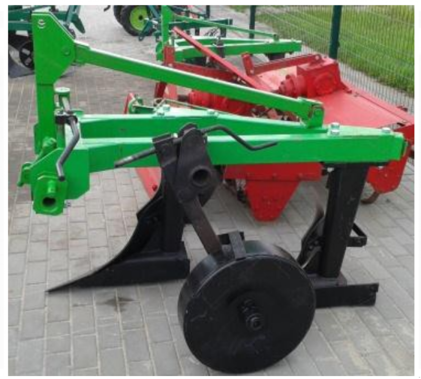 Scheibenpflug des Typs BOMET 2/30,  in Глеваха (Bild 2)