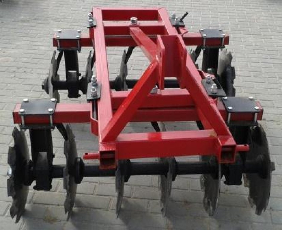 Wiesenegge des Typs BOMET 1,3,  in Глеваха (Bild 3)