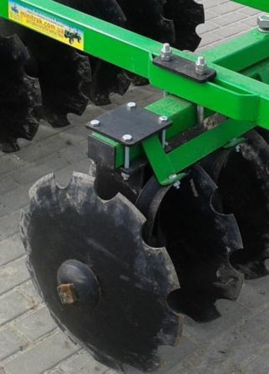 Wiesenegge des Typs BOMET БДН-1,5,  in Глеваха (Bild 4)