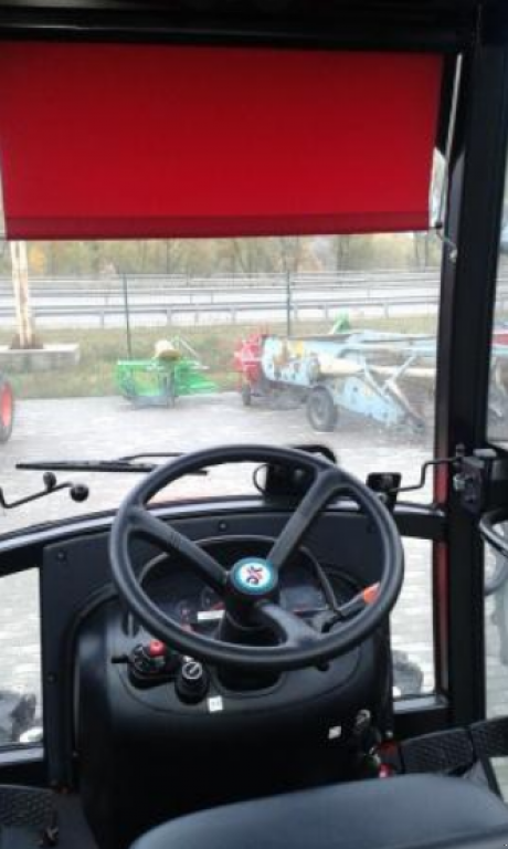 Hopfentraktor des Typs Branson 2100 4WD, Neumaschine in Глеваха (Bild 3)