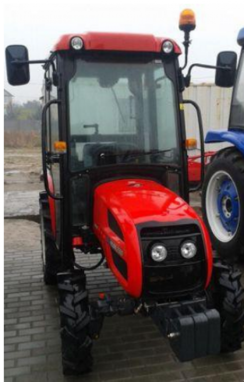 Hopfentraktor des Typs Branson 2100 4WD, Neumaschine in Глеваха (Bild 4)